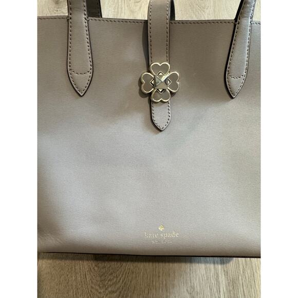 Kate Spade Kaci Small Tote with Clover Emblem Light Grey Satchel - Picture 3 of 10